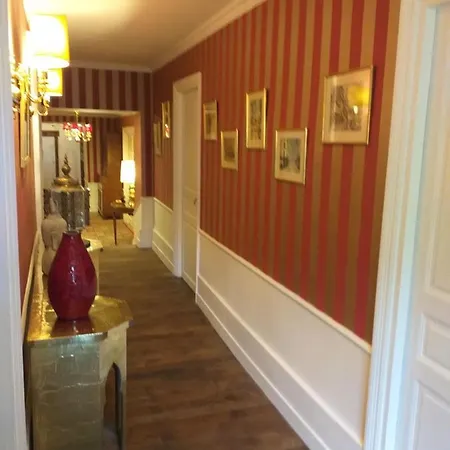 Le Clos Bourbon 2 Bed & Breakfast *