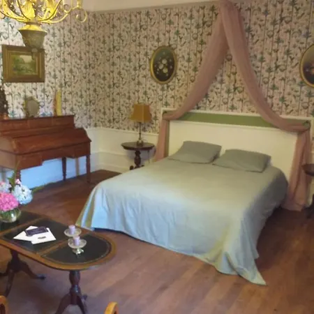 Le Clos Bourbon 2 Bed & Breakfast